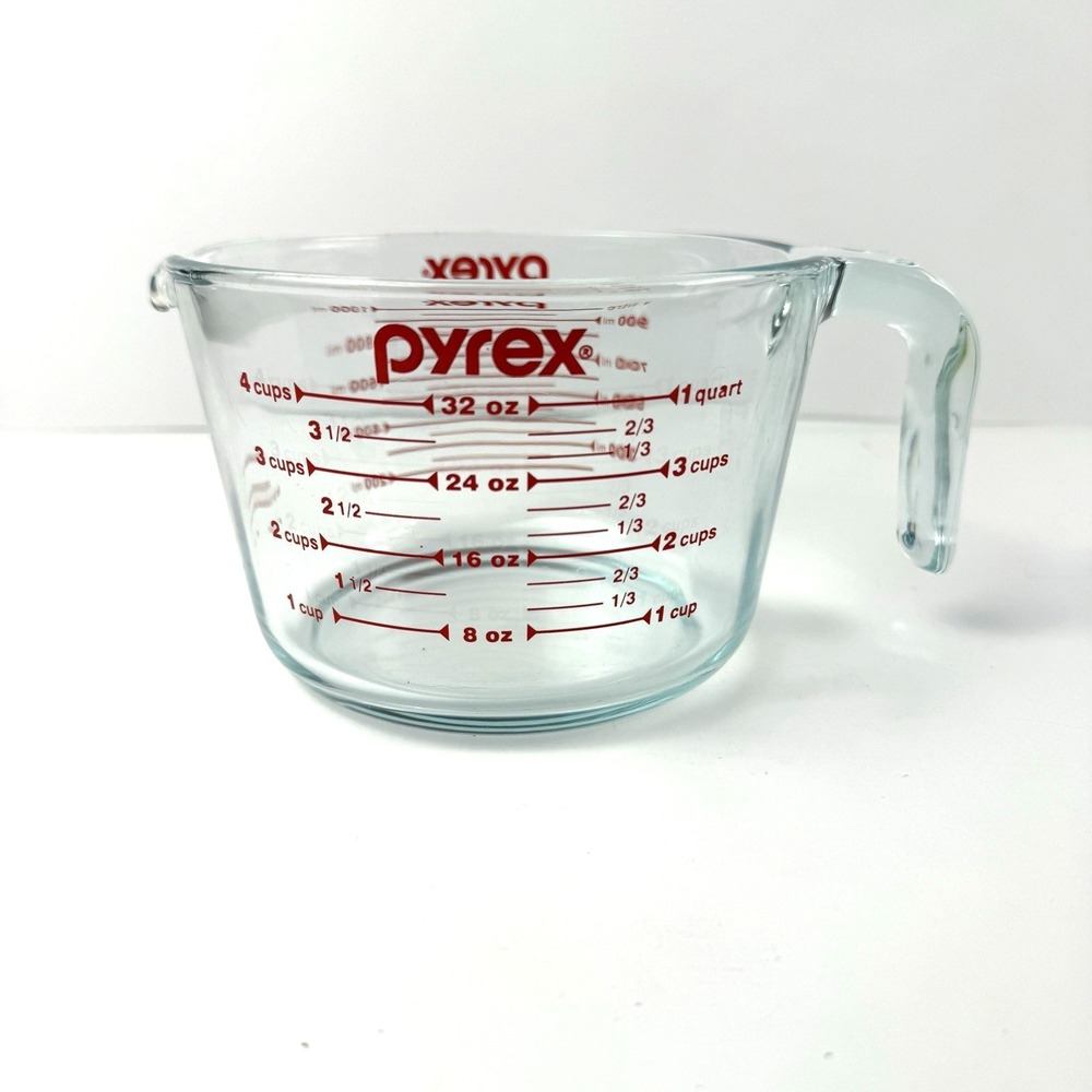 PYREX Measuring 4 Cup Glass 32oz RED Lettering Made USA Corning NY
